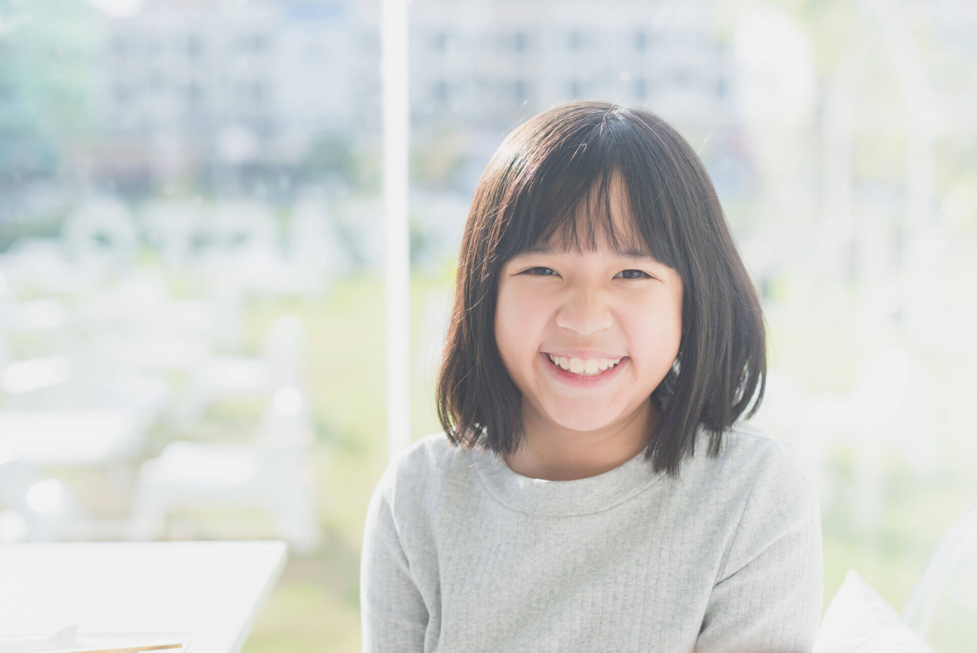 子どもの歯並びは自然に治りますか？歯並びが決まるタイミングから矯正の必要性について解説